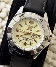 Seiko 5 Sports Automatic 23 Jewels Japan 7S26-Men’s Watch Yellow Dial