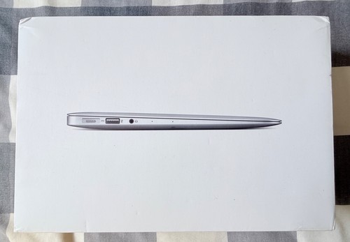 Apple macbook air early - apple,