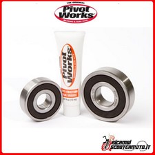 FRONT WHEEL BEARING AND FENDER