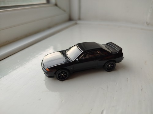 Hot wheels nissan - hot, gt-r