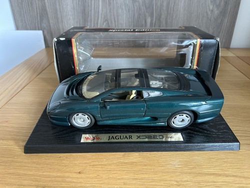 Maisto jaguar xj220 1992 - maisto, 1:18