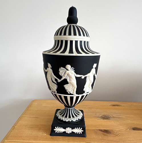 Wedgwood black white - black,