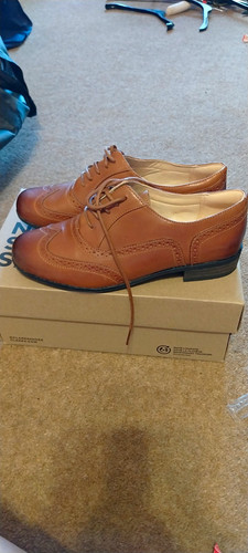 Clarks brown leather brogue - leather,