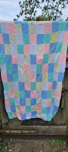 Pretty vintage hand - pretty, wool
