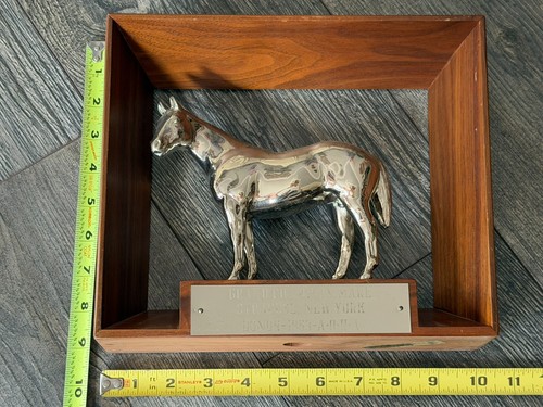 Horse statue vintage trophy - statue,