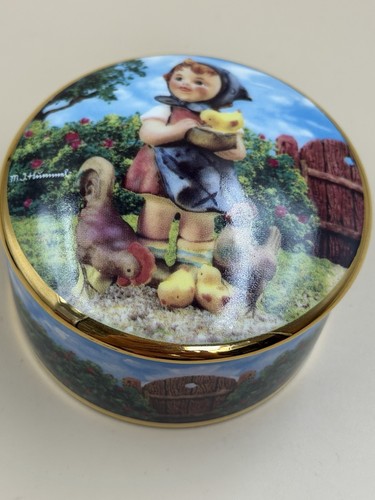 Beautiful vintage hummel - vintage,