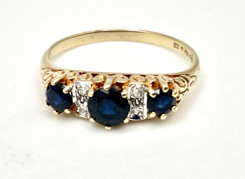 Hallmarked 9ct gold - hallmarked, sapphire
