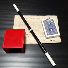 Tenyo magic tricksA334 Vintage Supremes Rising Card