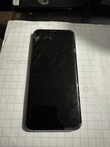 Samsung plus cracked - samsung,