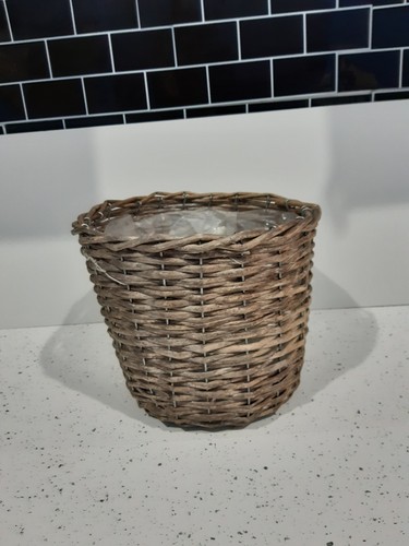 Round rustic woven - round, planter