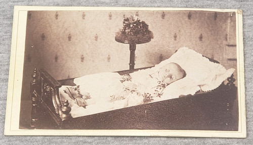 Antique post mortem photo - mortem,