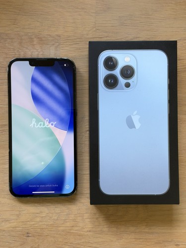 Apple iphone pro - iphone, pro,