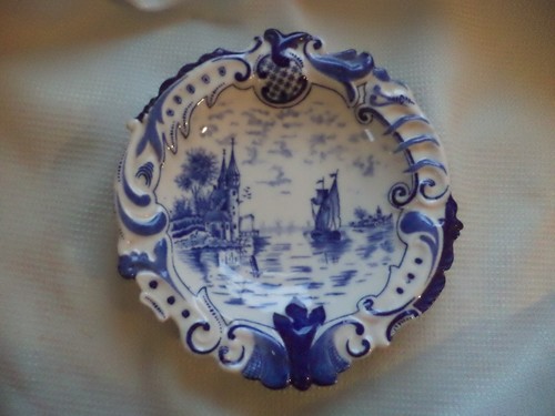 Delft blue and white wall - blue,
