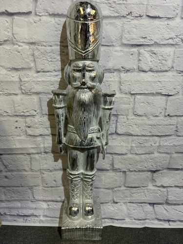Large silver nutcracker - large,