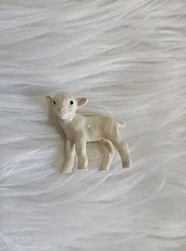 Retired hagen renaker white - retired,