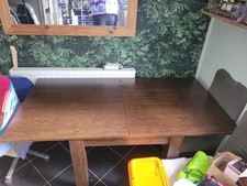 Extendable Dining Table