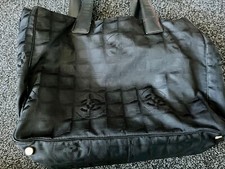 Authentic Chanel Shopper  Travel Tote Bag Chanel Monogram - Fully Closing Zipper