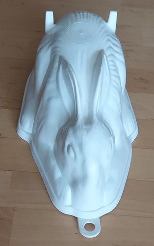 Vintage white plastic bunny - plastic,