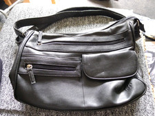 GIGI  Black Leather.. Multi Pocketed Large Shoulder Bag with Purse..  VGC..