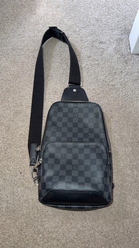 Louis vuitton avenue sling - ,