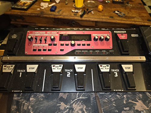 Boss 300 loop station - boss,