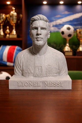 Lionel messi bust football - bust,