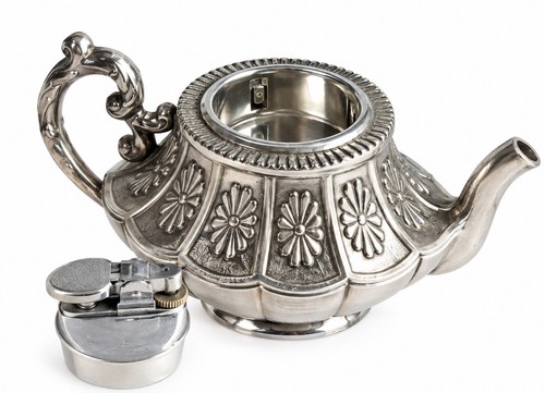 Vintage metal teapot table - metal,