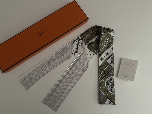 Hermès 100 silk bandana - hermès,