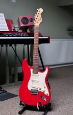 Squier Strat by Fender