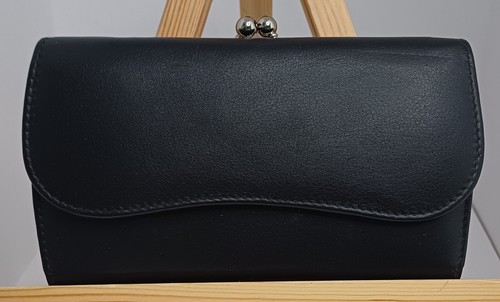 New black leather - new, tri-fold