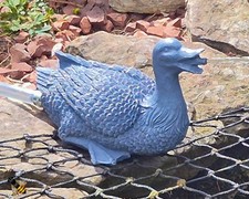 POND DUCK SPITTER GARDEN