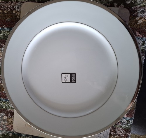 Porcelain plates made by - plates,