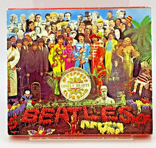 Beatles Sgt Pepper CD Original Sleeve Booklet In Nr Mint Condition Used CD Album