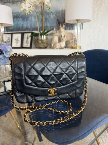 Chanel black quilted - chanel,