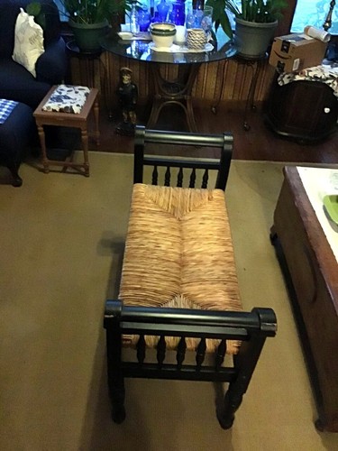 Rattan bench very slightly - bench~very,