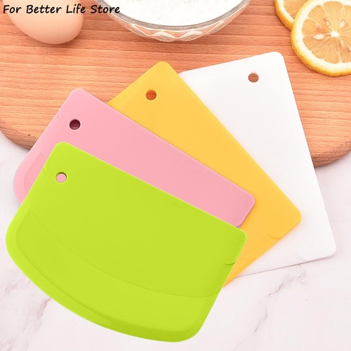 Colour plastic cake cream - plastic,
