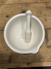Eddingtons white ceramic Professional Porcelain Pestle And Mortar, Large 8’ size