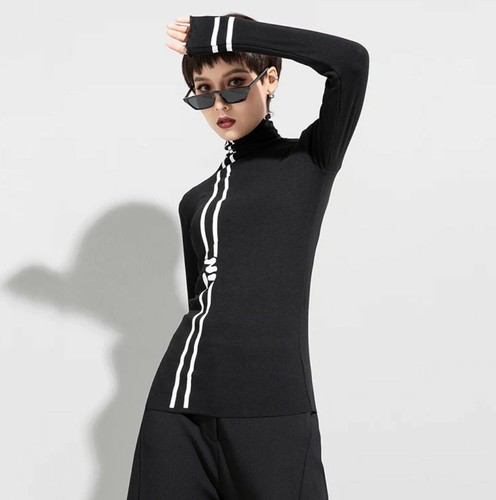Black white lightweight top - white,