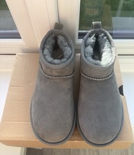 UGG Classic Ultra Mini UGG