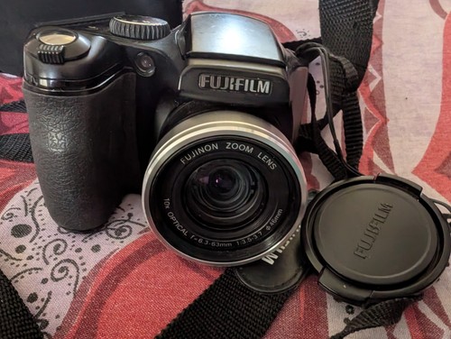 Fujifilm finepix series - s,