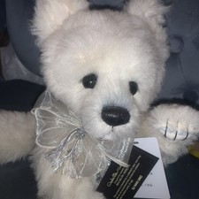 Exquisite Uno the Arctic Fox