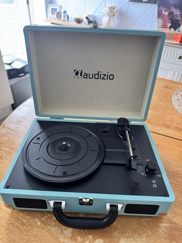 Audizio suitcase record player - record,