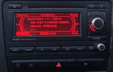 AUDI Sat nav/radio 8P0035193E.  Removed from Audi A3. Blaupunkt code 7612002090