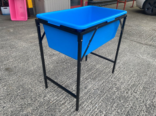 Blue dog bath tub elevated - blue,