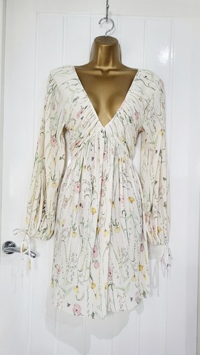 Size 12 small cream - size,