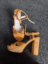 WOMENS FAITH TAN SANDALS SIZE 6