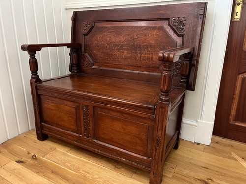 Solid oak monks bench with