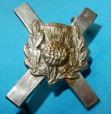 THE LOWLAND BRIGADE REGIMENT OFFICERS MILITARY COLLAR BADGE By RIDER & BELL