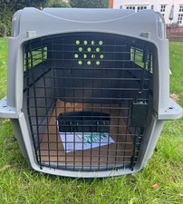 SKY KENNEL, Grey, Brand New,  100 x 70 cm 