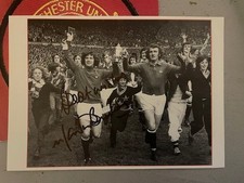 MARTIN BUCHAN SIGNED MANCHESTER UNITED 2nd DIVISION CHAMPS 8 x 6 inch PICTURE